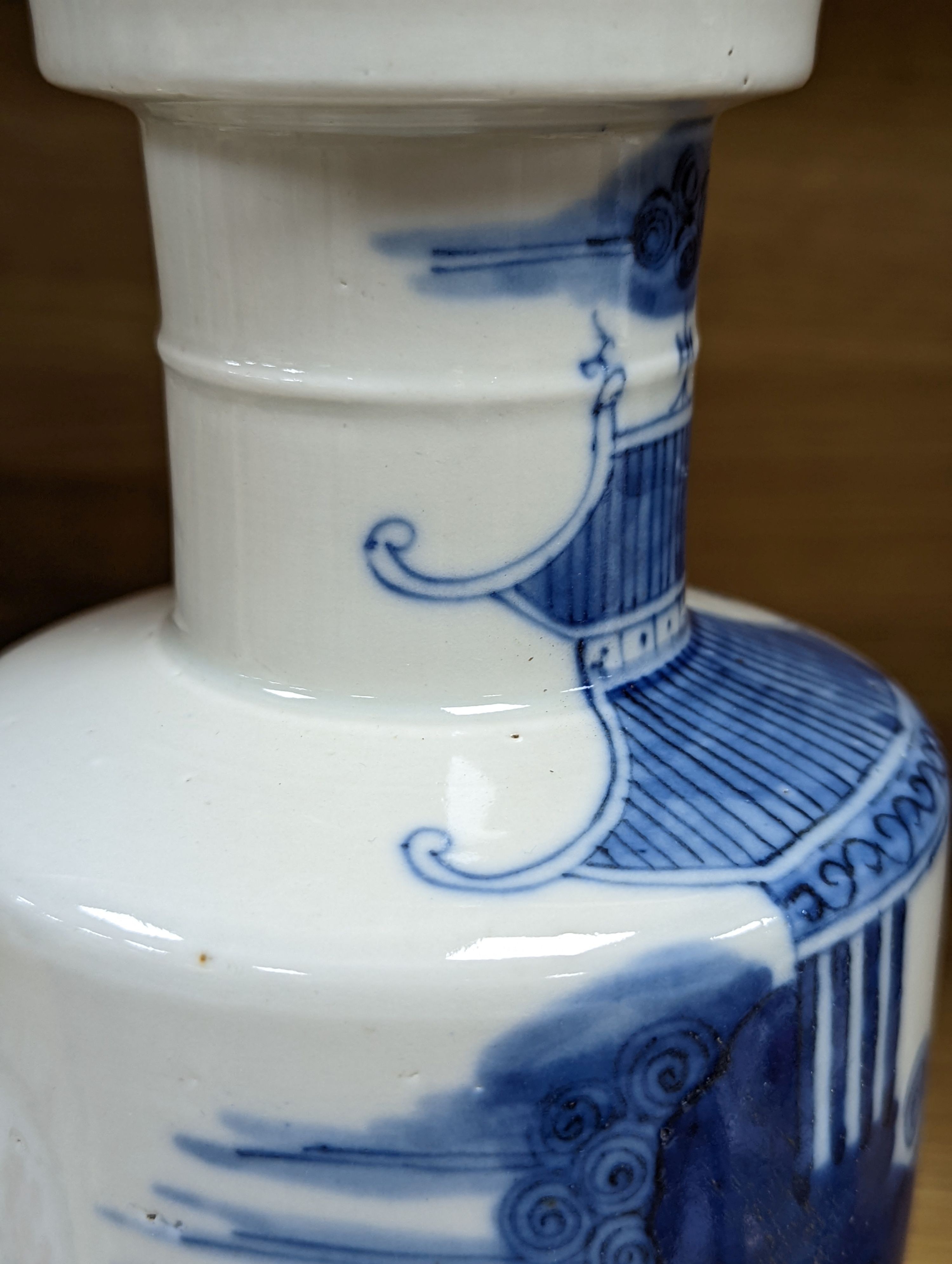 A Chinese blue and white rouleau vase, 25cm